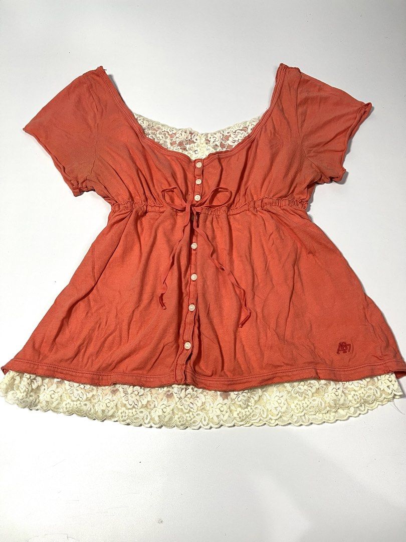 Aeropostale Babydoll Top (Category: Blouses) located in Manila. Submitted by kerlythreads (Listing ID 1460731577, Image 1). Description: xl inner not included issue pinholes & signs of usage (see slides).