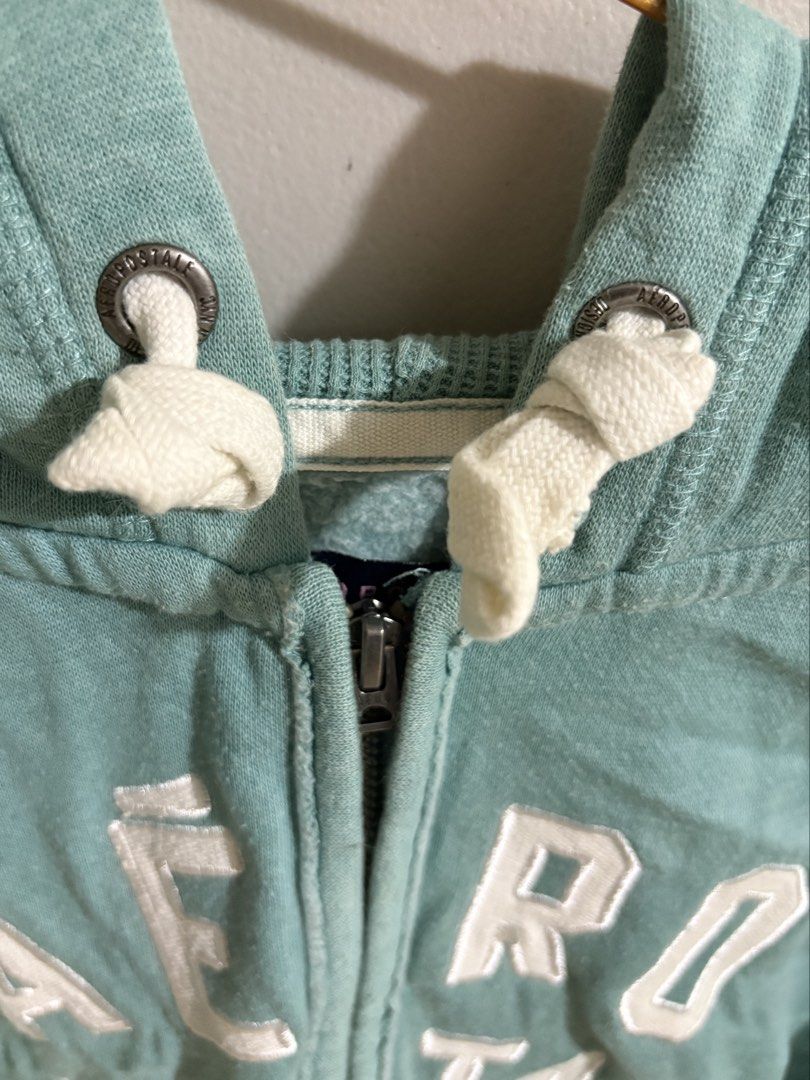 Aeropostale Hoodie (Category: Coats, Jackets and Outerwear) located in Marikina City. Submitted by thrifty_trinkets_by_anais (Listing ID 1467132485, Image 2). Description: 🌸 Selling own preloved/brand new items for less - EVERYTHING is negotiable as long as REASONABLE in price 🤗 🙏🏻 Please also check my account for more marked down items 🫶 📍Marikina near S&R/Uniqlo 💳 Maribank/Maya/Gcash 🏍️ Grab/Lalamove/J&T (by schedule) 🗓️ Offers/Reserva