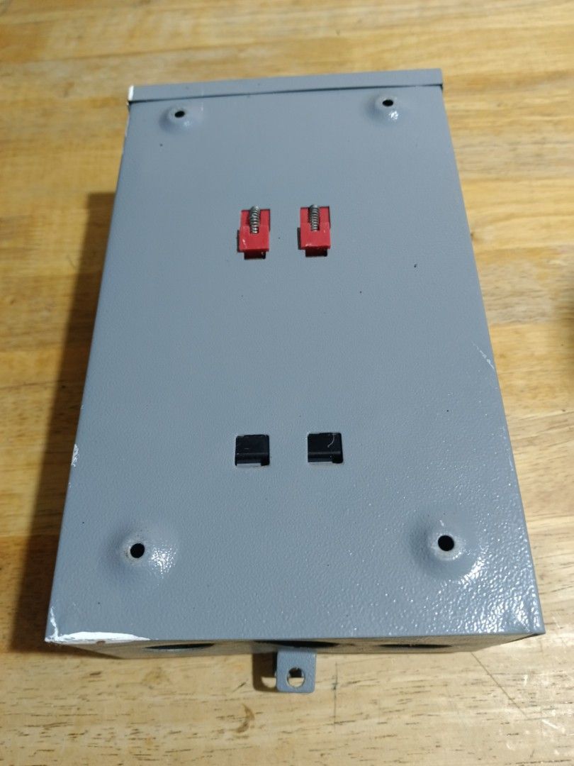 America Nema 3R (Category: Electrical, Adaptors & Sockets) located in Manila. Submitted by gieboy65 (Listing ID 1467009857, Image 2). Description: 3 Pole Bolt - On With 30amp Kotten Circuit Breaker Ready to Use See Photos for References Price 480 pesos Location Brgy Rizal Makati/Taguig MOP Gcash or Cash upon pick up.