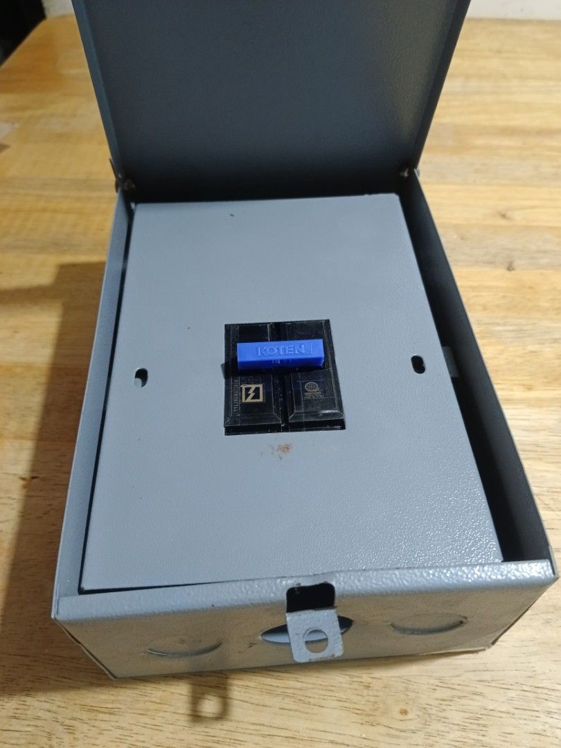 America Nema 3R (Category: Electrical, Adaptors & Sockets) located in Manila. Submitted by gieboy65 (Listing ID 1467009857, Image 3). Description: 3 Pole Bolt - On With 30amp Kotten Circuit Breaker Ready to Use See Photos for References Price 480 pesos Location Brgy Rizal Makati/Taguig MOP Gcash or Cash upon pick up.