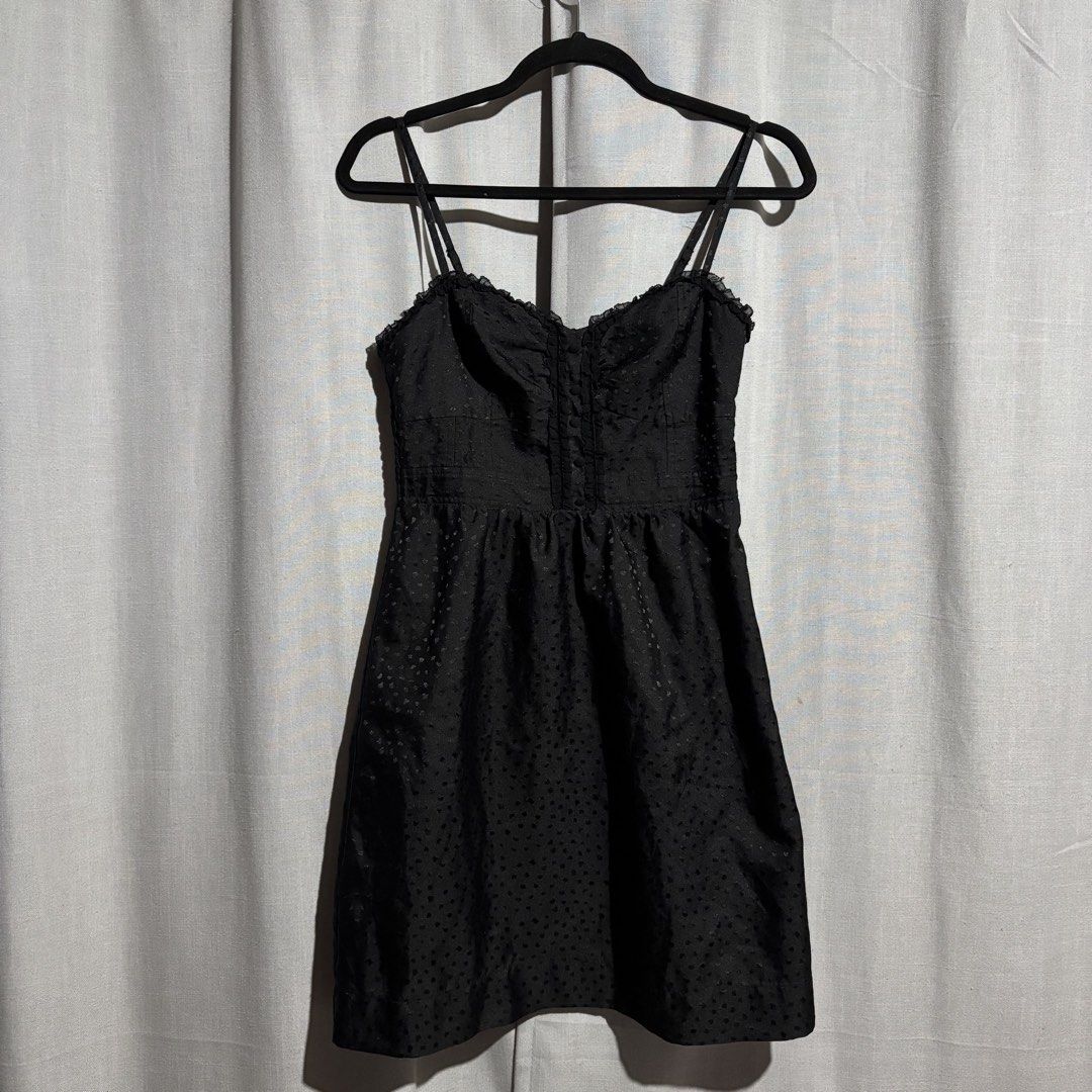 American Eagle Black Sleeveless Dress (Category: Dresses) located in Tanjay. Submitted by febmarie (Listing ID 1467023725, Image 1). Description: 📍 Negros Oriental 📦 J&T — SF c/o buyer .