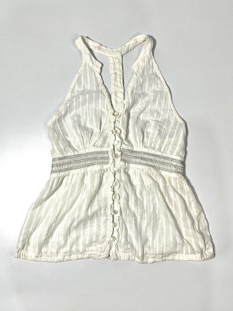 American Rag Cie Top (Category: Sleeveless) located in Manila. Submitted by kerlythreads (Listing ID 1467138886, Image 1). Description: medium issue pink stain as seen on pic (not noticeable when worn).
