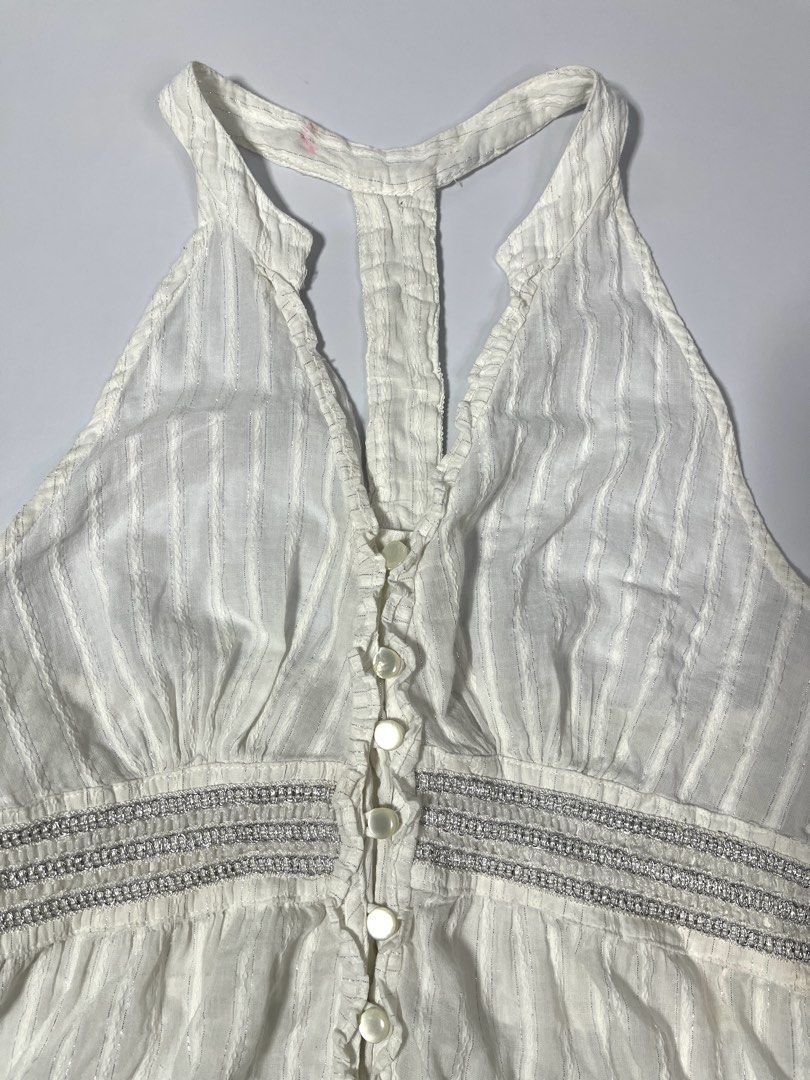 American Rag Cie Top (Category: Sleeveless) located in Manila. Submitted by kerlythreads (Listing ID 1467138886, Image 2). Description: medium issue pink stain as seen on pic (not noticeable when worn).