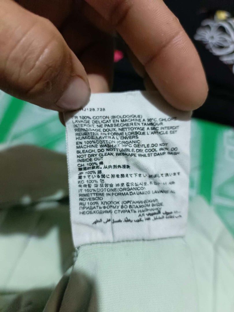 Ami (Category: Activewear) located in Trento. Submitted by thrifting_ni_dar (Listing ID 1466976060, Image 3). Description: Good Condition as New No issue No minor issue.