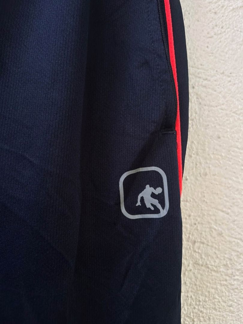 AND1 SHORT (Category: Shorts) located in Caloocan City. Submitted by j3ngsanity (Listing ID 1467081430, Image 3). Description: GOOD AS NEW COMPLETE WITH LACE DIMES : 34-40 x 23.5 x 15.