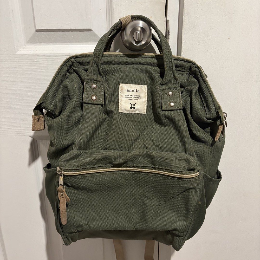 Anello Backpack (Category: Backpacks) located in Manila. Submitted by sade03_ (Listing ID 1466980963, Image 1). Description: -can fit 13 inches laptop .