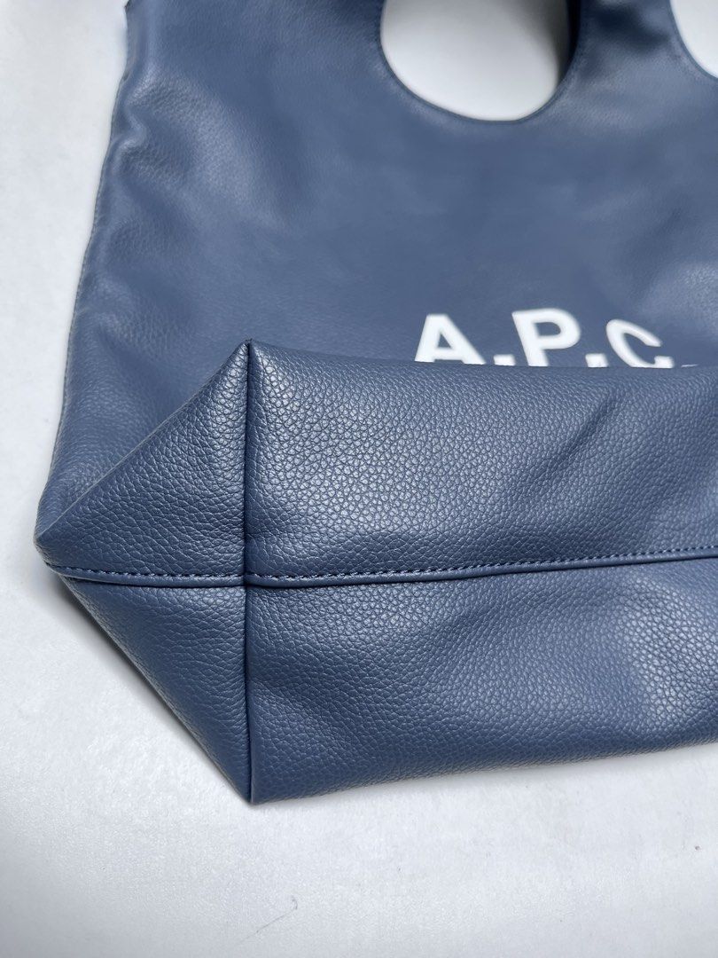 APC (Category: Sling Bags) located in Dagupan City. Submitted by calmocean-f675cc (Listing ID 1467083731, Image 3). Description: APC TOTE BAG COLOR LIGHT BLUE AUTHENTIC MINOR ISSUE CHECK THE PHOTOS 1999 only add sf .