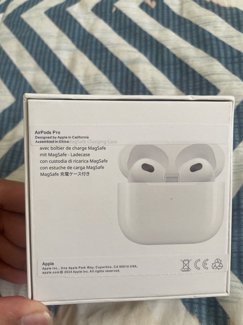 Apple AirPods 3rd Generation (Category: Earphones) located in Manila. Submitted by arabella13 (Listing ID 1466971786, Image 2). Description: - Product: Apple AirPods (3rd Generation) - Case: MagSafe Charging Case included - Condition: Brand new, opened box to check contents only, never used - Battery: Untouched and pristine - Color: Pristine White - Inclusions: Original box, charging cable, and paperwork complete.
