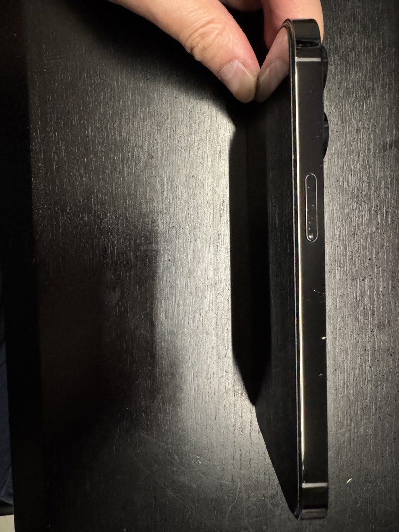 Apple iPhone 14 Pro 512GB （分類：iPhone 14 系列）位於 Hong Kong。 由 kc666666 提交（商品編號 1467006761，圖片 3）。簡介： iPhone 14 Pro 黑色機身 長期用套 框邊少花 冇拆維修 電池75% 升級出售 。