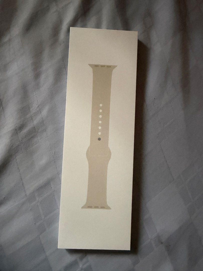 Apple Watch SE 3 (GPS) (Category: Wearables & Smart Watches) located in Valenzuela. Submitted by blazyoh (Listing ID 1467057621, Image 3). Description: Apple Watch SE 3 (GPS) 40mm Case - Aluminum Expires 9/23/27 .