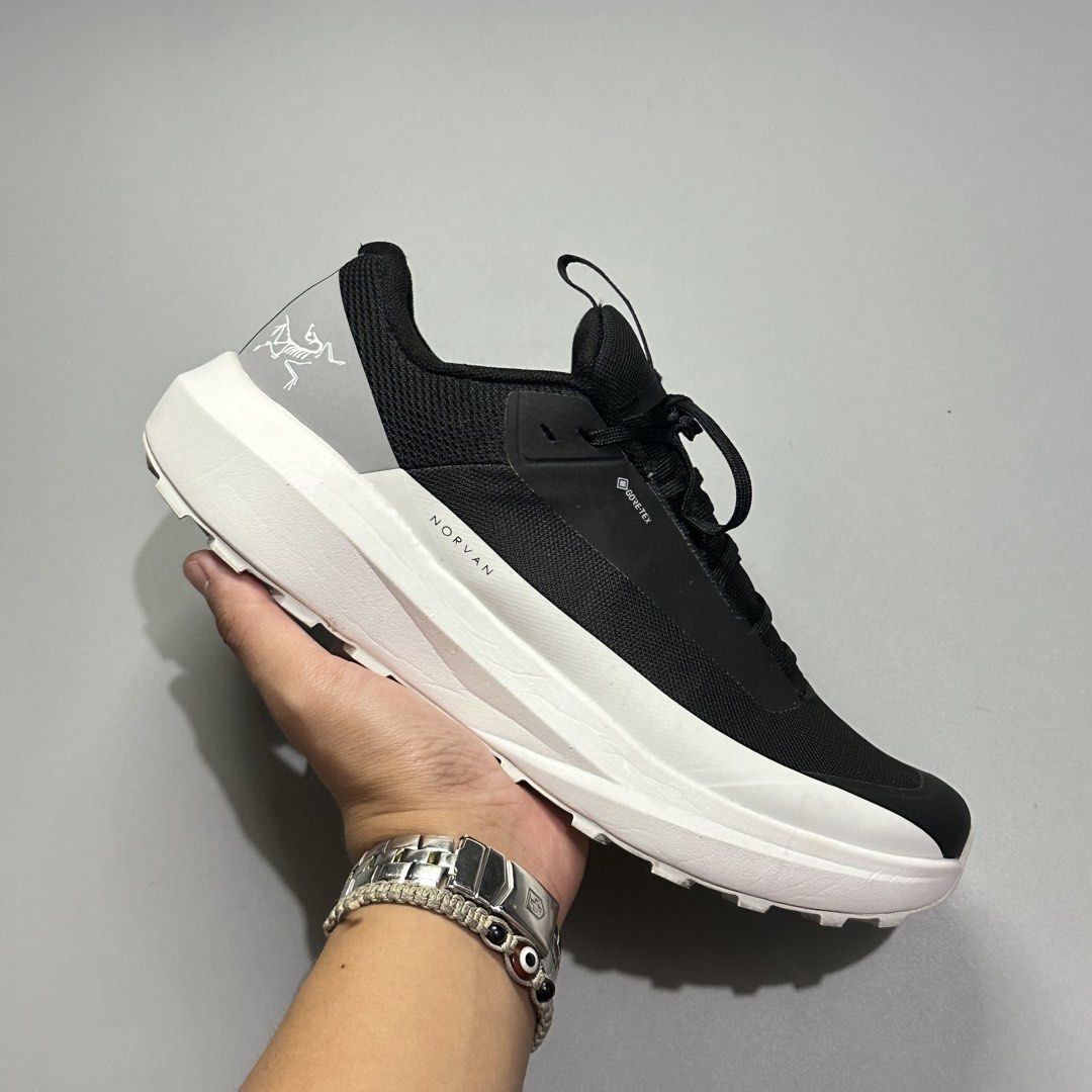 ARCTERYX LD 4 Gore-tex (Category: Sneakers) located in Baguio. Submitted by macshop_items (Listing ID 1467095892, Image 2). Description: ARCTERYX LD 4 Gore-tex - Size 8.5us(26.5cm) - Excellent condition - No issue ₱ 2,880 + sf .