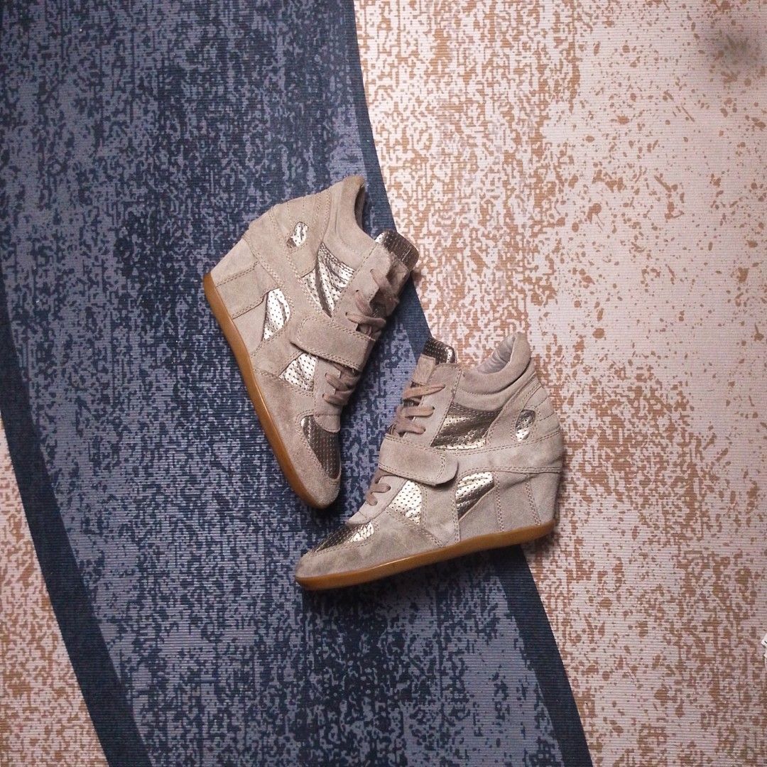 Ash Bowie wedge sneaker (Category: Wedges) located in Manila. Submitted by bai.n.sell (Listing ID 1467058573, Image 1). Description: Ash wedge bowie ‎Size: 37 ‎23.5 cm ‎ ‎Issue/s: Minimal sole rep, smokes dirt.