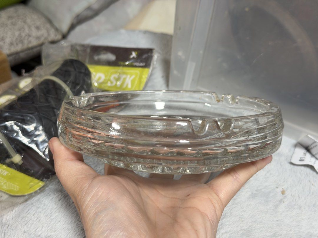 ASH TRAY (Category: Everything Else Others) located in Sablan. Submitted by gongonshelley12 (Listing ID 1467054020, Image 3). Description: 250 only ASH TRAY EXCELLENT.