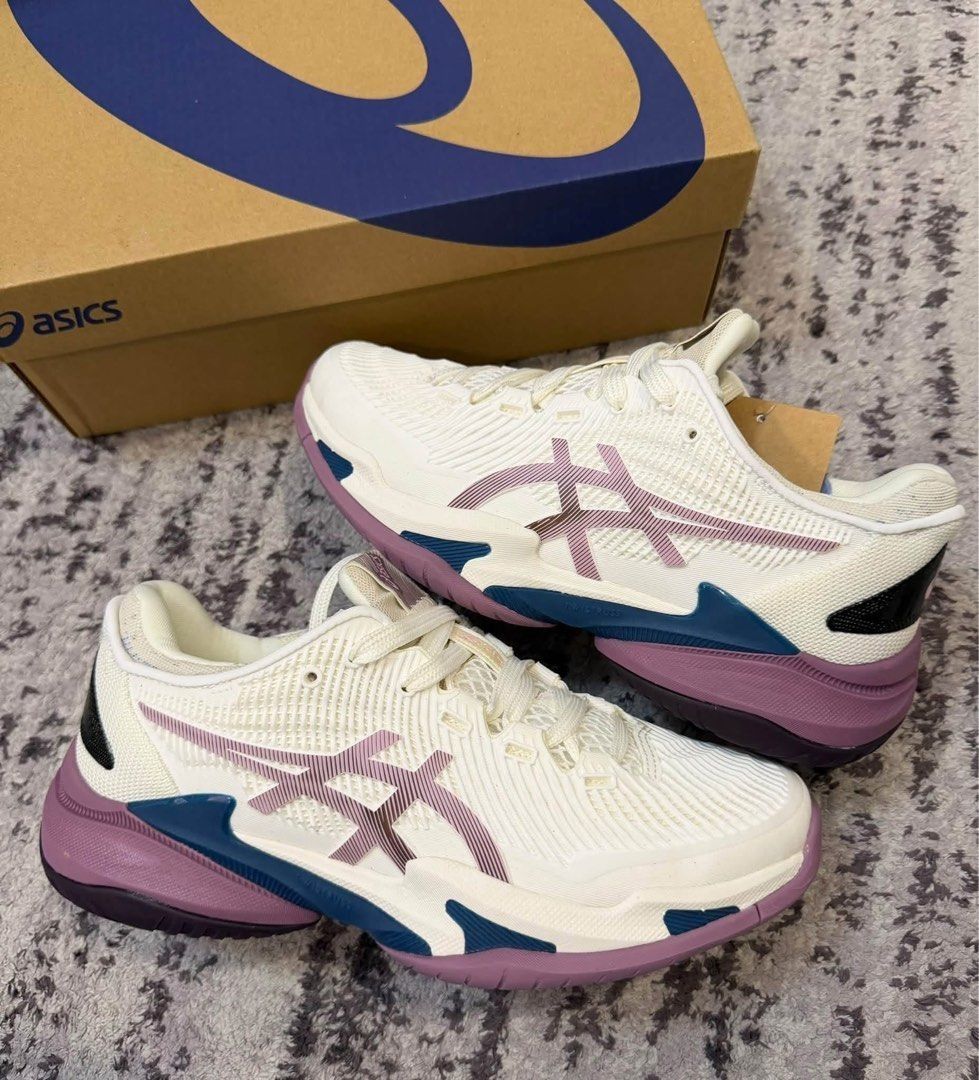 Asics Court FF 3 (Category: Sneakers) located in Manila. Submitted by matteamatteo_mnl (Listing ID 1467157465, Image 2). Description: -with box Available Sizes: 36.37.38.39.40 📌 Please check the last image carefully before ordering. Nandun na po lahat ng kailangan tandaan. Mode of Payment (MOP): 💸 GCash, Maya, GoTyme, BDO, RCBC, Landbank Mode of Delivery (MOD): 🛵 Lalamove / GrabExpress for Same-day delivery 🚚 J&T Express / LBC for those outsi
