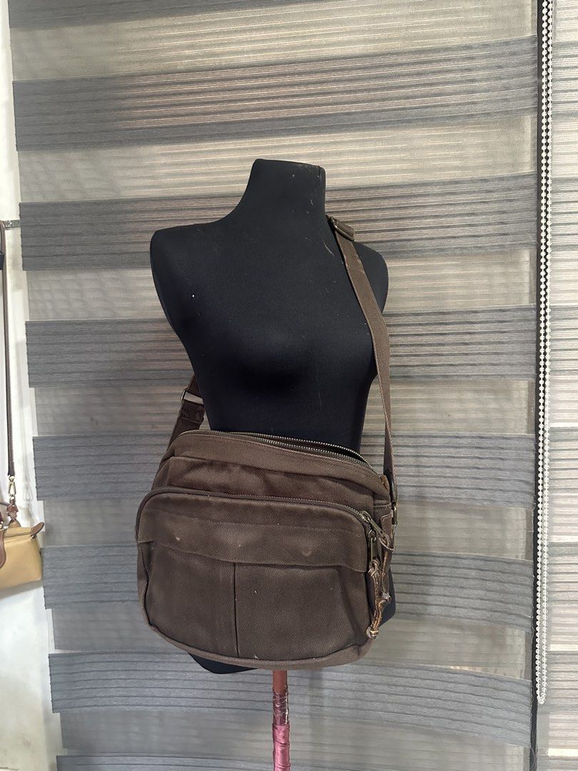 Assorted Bags (Category: Tote Bags) located in Quezon City. Submitted by boversoza (Listing ID 1467090800, Image 1). Description: FRESH SET OF BAGS FOR SALE❗️❗️❗️ Just updated our collection with a wide selection of styles! ✨ Sling Bags ✨ Messenger Bags ✨ Canvas ✨ Leather ✨ Travel Bags Send a Message if anything catches your eye! All items are ready to ship..