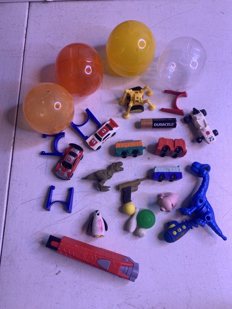 Assorted Mini toys and Rubber Gashapons (Category: Kids Toys) located in Carmona. Submitted by bihira (Listing ID 1467034804, Image 1). Description: Assorted Mini toys and Rubber Gashapons - WYSIWYG - As is / some signs of use.