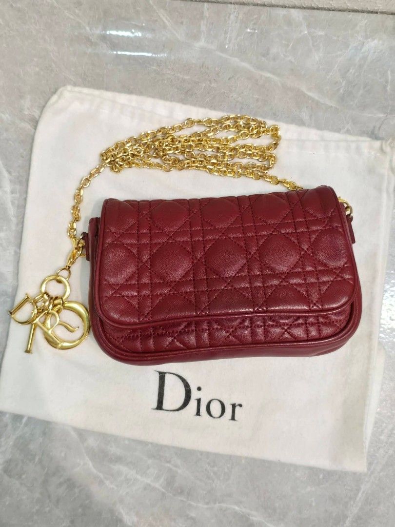 💯auth CDịor 🅿️28009 (Category: Sling Bags) located in Davao. Submitted by luxben (Listing ID 1467050705, Image 1). Description: .