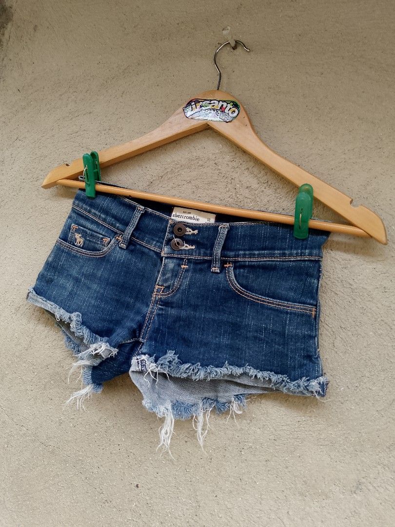 AUTHENTIC! " ABERCROMBIE (y2k booty) WOMEN " (Category: Shorts) located in Danao, Cebu. Submitted by psychypymb40965 (Listing ID 1467143392, Image 3). Description: details are in first photo ‎pm/dm for other details,issues or transactions ‎negotiable! 👊😁 ‎2nd Account Available Shoes, Bags, Sandals, Slippers & more footwear just click the link below 💚👇😁❤️ or follow for update stocks. ‎https://www.carousell.ph/u/azaiahnere02/?t-id=PJuARdaOwh_1