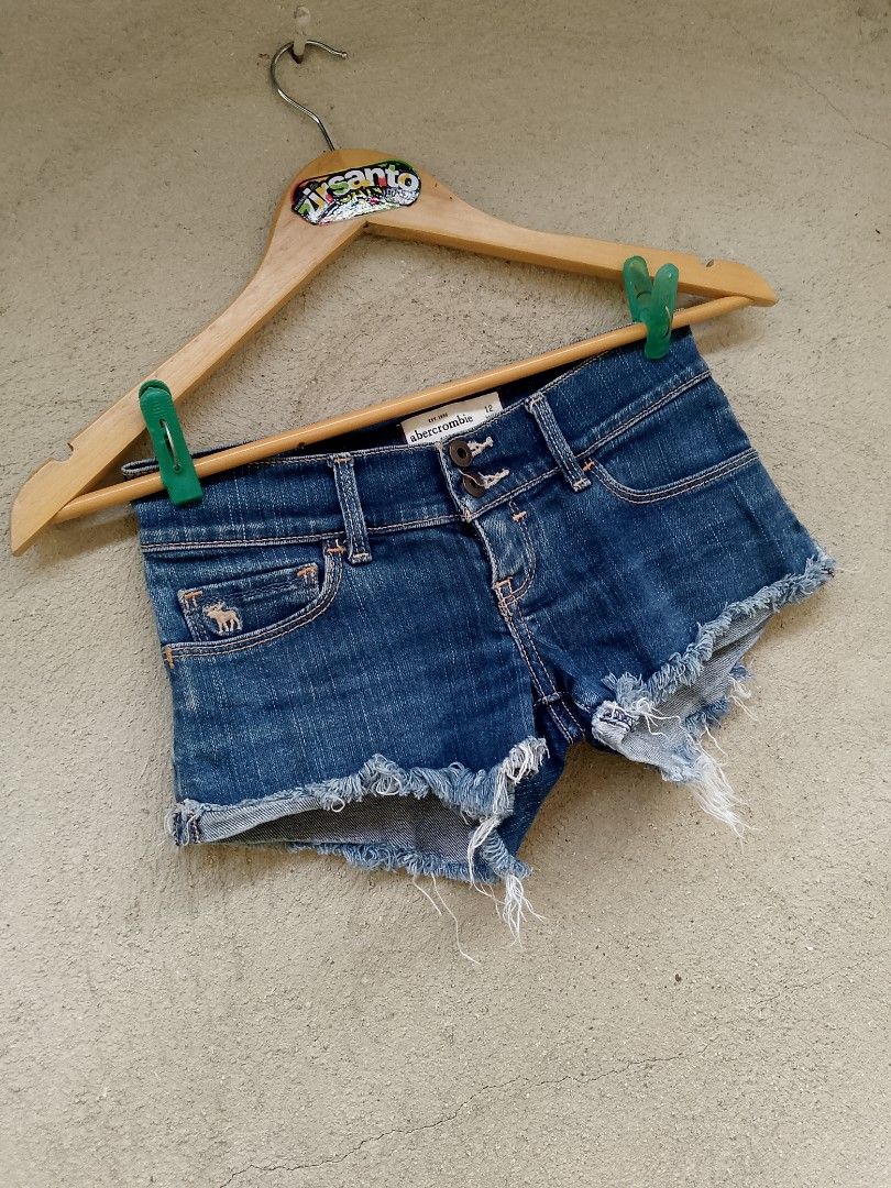 AUTHENTIC! " ABERCROMBIE (y2k booty) WOMEN " (Category: Shorts) located in Danao, Cebu. Submitted by psychypymb40965 (Listing ID 1467143392, Image 2). Description: details are in first photo ‎pm/dm for other details,issues or transactions ‎negotiable! 👊😁 ‎2nd Account Available Shoes, Bags, Sandals, Slippers & more footwear just click the link below 💚👇😁❤️ or follow for update stocks. ‎https://www.carousell.ph/u/azaiahnere02/?t-id=PJuARdaOwh_1