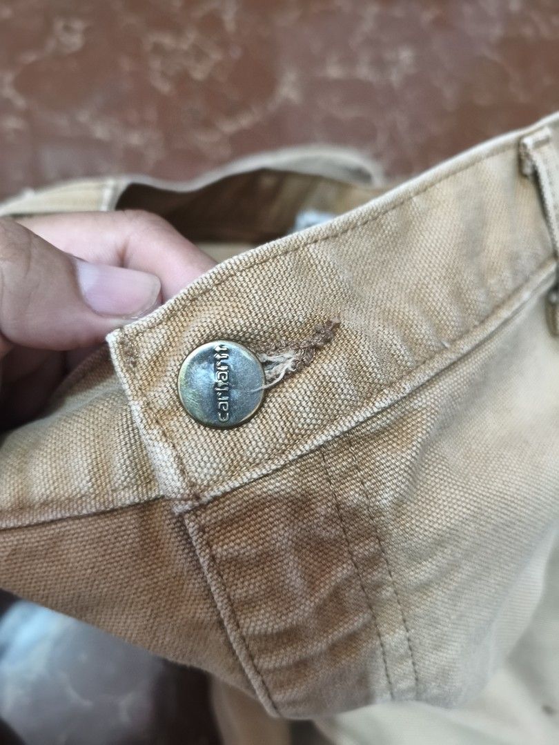 Authentic Carhaart Carpenter Pants (Category: Jeans) located in Paranaque City. Submitted by glendel_04 (Listing ID 1467056814, Image 2). Description: Excellent cond Size 40 Laundry ✅.