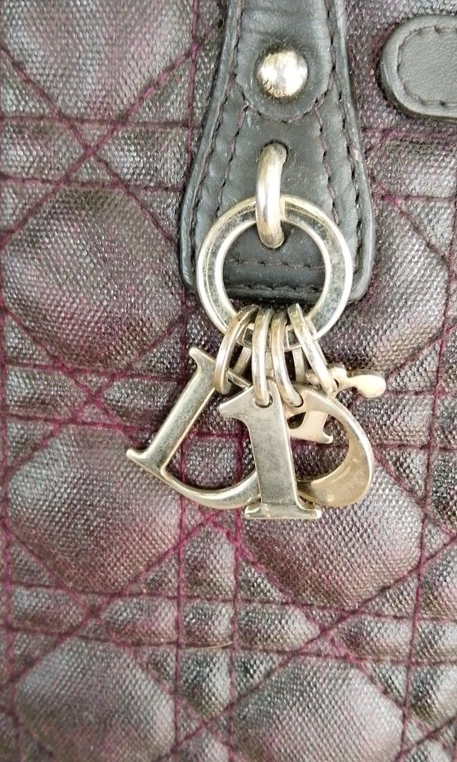 Authentic Dior tote bag (Category: Luxury Bags & Wallets) located in Davao. Submitted by find.luxe (Listing ID 1467022562, Image 3). Description: medium size guaranteed need linis loob.