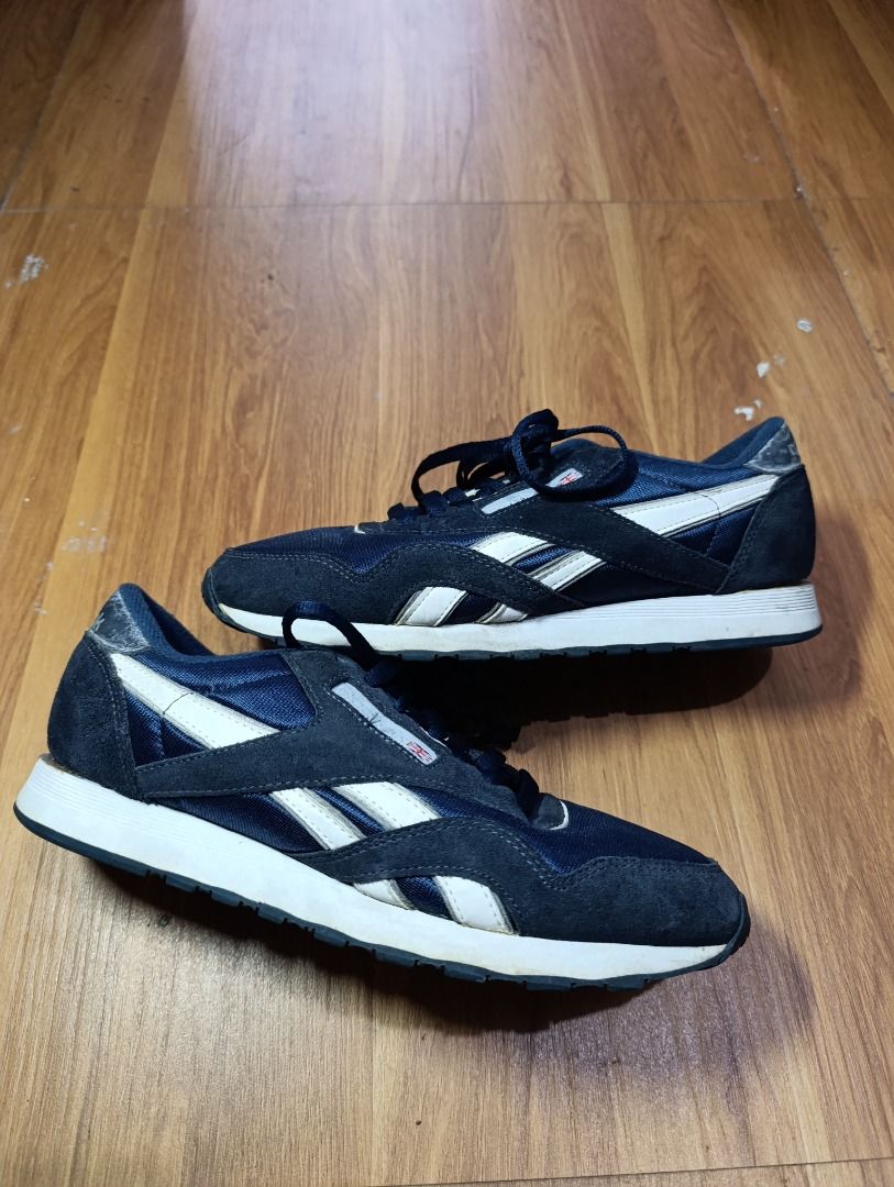 Authentic Reebok Classic Nylon (Category: Sneakers) located in Bulacan. Submitted by koritoo (Listing ID 1467134164, Image 1). Description: Authentic Reebok Classic Nylon Good condition, see photos for issue USA: 8 UK: 7 EUR: 40.5 26 CM.