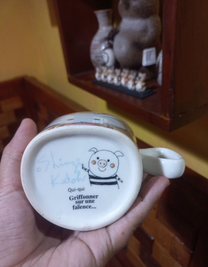 Authentic Shinzi Katoh" Quiqui" Ceramic Rabbit Mug (Category: Coffee & Tea Tableware) located in Pugo. Submitted by mhylee_fang1989 (Listing ID 1467118594, Image 3). Description: .