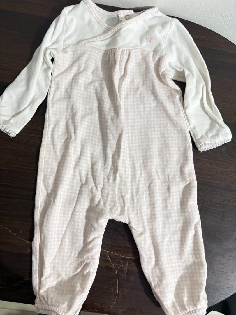 Baby Shoes and Clothes Bundle (Category: Babies & Kids Fashion) located in Mandaluyong City. Submitted by finderspiece (Listing ID 1467129599, Image 2). Description: - Adorable baby essentials bundle for daily wear - Includes tiny shoes, sleeveless elephant onesies, floral rompers, and patterned jumpsuits - Features a mix of vibrant and pastel colors (pink, yellow, white) - Clean, washed, and ready for your little one - All items shown in photos 