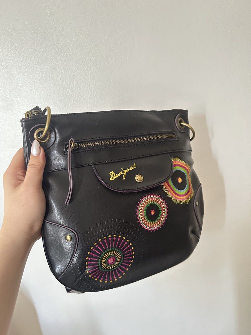 bag bundle - chaps, nine west, desigual (Category: Luxury Bags & Wallets) located in Binan City. Submitted by coco.dc (Listing ID 1467050735, Image 3). Description: 3 bags for only 2k preloved bags guaranteed authentic Chaps Nine West Desigual pm for details! rush selling .