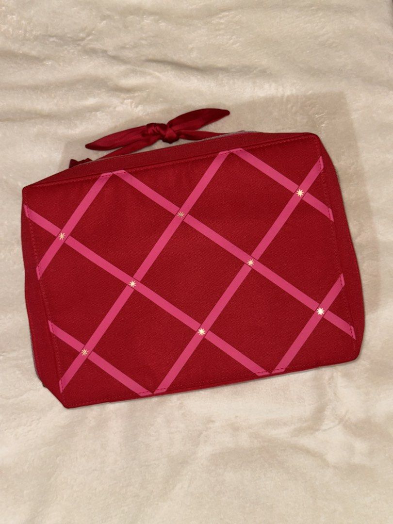 bags (Category: Shoulder Bags) located in Manila. Submitted by jaywanda (Listing ID 1467133610, Image 3). Description: pm for more details / picture may vary 600 to 1.2k negotiable.