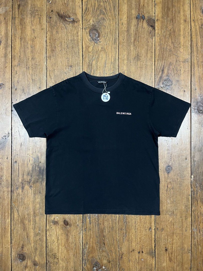 Balenciaga Logo Tee Shirt (Category: Tshirts & Polo Shirts ) located in Baguio. Submitted by fishy___fish (Listing ID 1467115361, Image 1). Description: Balenciaga Logo Tee Shirt Tagged XS Width: 22.5” Length: 27.5” Fits L No issues.