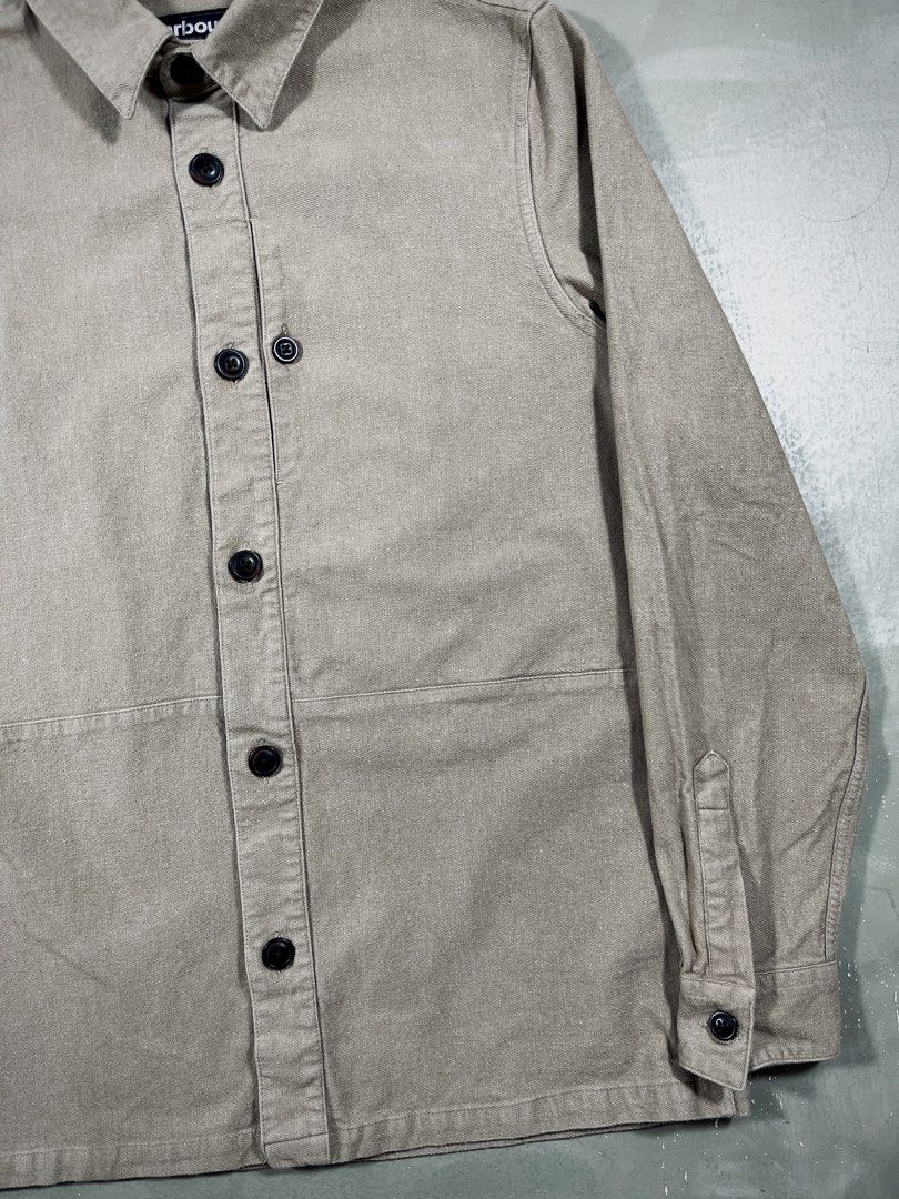 Barbour Kettleness Canvas Overshirt (Category: Coats, Jackets and Outerwear) located in Baguio. Submitted by highland.archives (Listing ID 1467081921, Image 2). Description: Pristine condition Width: 21.5 Length: 28 Shoulders: 17.5 Sleeve length: 25.5 Hem: 21.