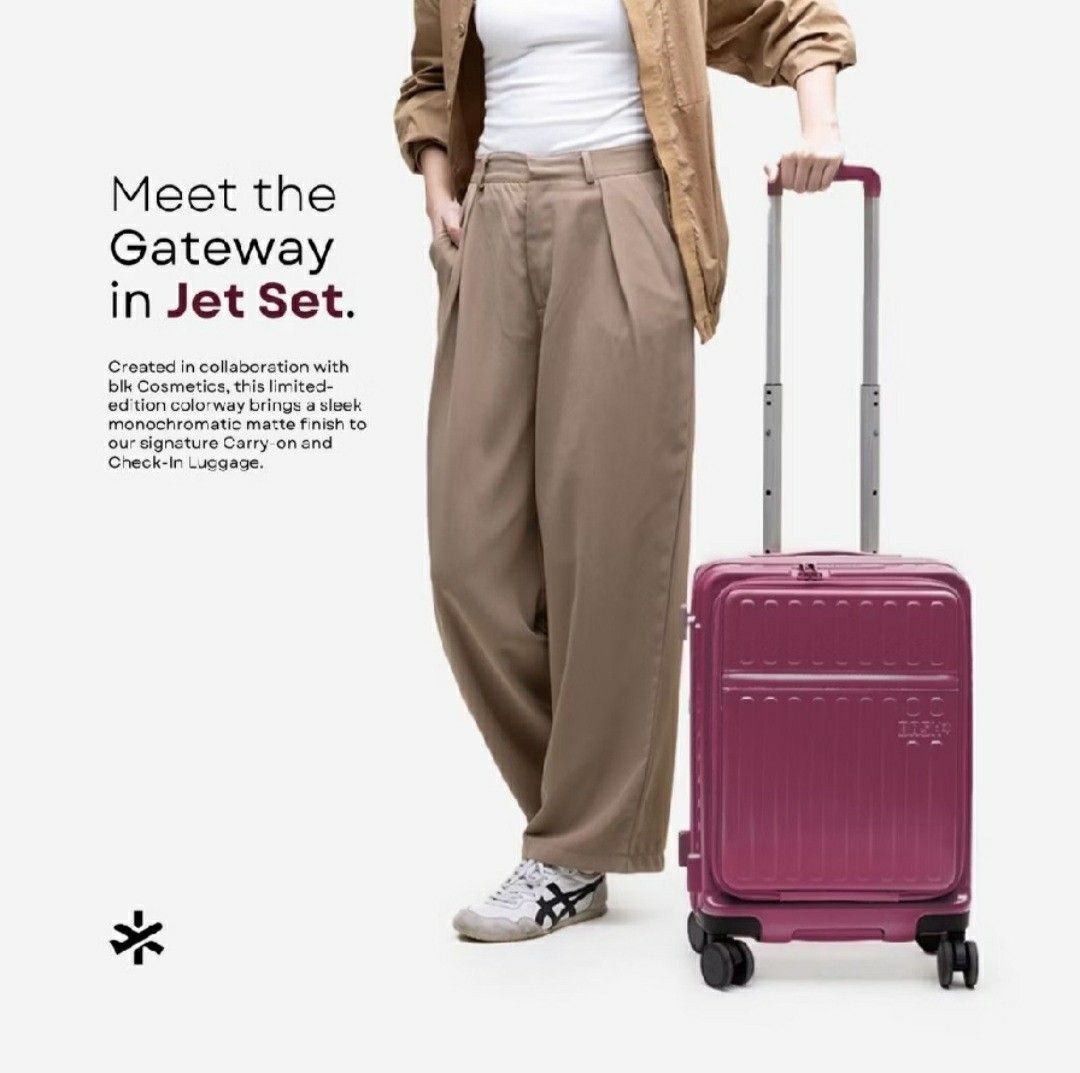 Bash Carry-On Luggage in Jet Set (Category: Luggage) located in Bacoor. Submitted by anjelaiii (Listing ID 1467163477, Image 2). Description: Brand new Bacoor, Cavite area. for sure buyers only please. Shipping via Lalamove only. Mode of payment: Gcash, Bdo & Bpi..