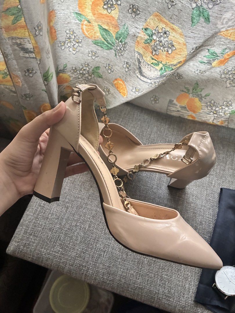 Beige Heels (Category: Heels) located in Quezon City. Submitted by yes7ha (Listing ID 1467023693, Image 1). Description: • used once only • bought 700+ • size 40 • sobrang sturdy! :) in my exp, comfortable siya but may vary • rfs: hindi na nagagamit (naka-stock lang).