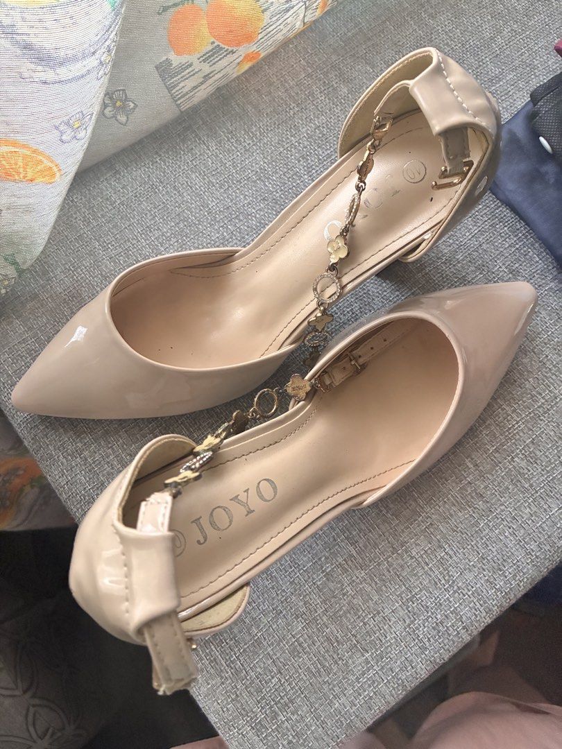 Beige Heels (Category: Heels) located in Quezon City. Submitted by yes7ha (Listing ID 1467023693, Image 2). Description: • used once only • bought 700+ • size 40 • sobrang sturdy! :) in my exp, comfortable siya but may vary • rfs: hindi na nagagamit (naka-stock lang).