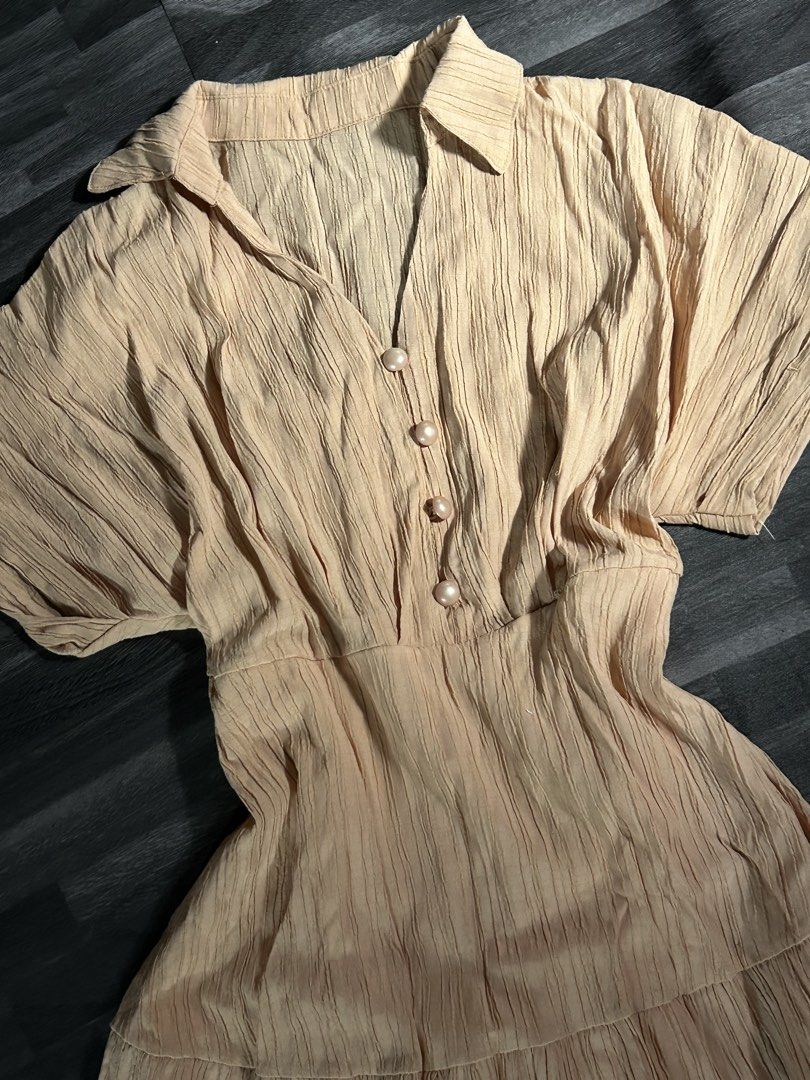 beige polo dress (Category: Dresses) located in Manila. Submitted by thvazi (Listing ID 1467022311, Image 2). Description: s-l jnt/sdd.