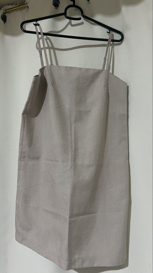 Beige Spaghetti Strap Mini Dress Square Neck (Category: Dresses) located in Taguig. Submitted by xkmanzano078817 (Listing ID 1467097978, Image 3). Description: - Color: Beige (easy to match with everything) - Style: Mini dress with square neckline and slip-on fit - Straps: Adjustable spaghetti straps - Closure: Back zipper - Length: Falls just above the knee - Fabric: Super lightweight material - Fit: True to size Seller’s Profile Height: 5’1” We