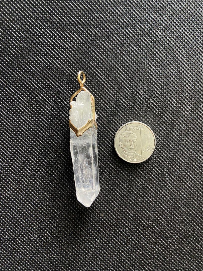 Big Pendant (Category: Necklaces) located in Binan City. Submitted by retroz_collections (Listing ID 1467026782, Image 1). Description: .