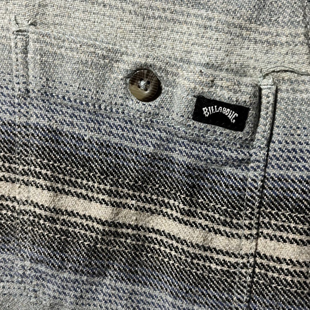 BILLABONG BAJA LONGSLEEVES FLANNEL (Category: Coats, Jackets and Outerwear) located in Naga. Submitted by goodfinds_only.v1 (Listing ID 1467097556, Image 3). Description: FOR SALE -BILLABONG SIZE:LARGE ON TAG BEST FIT SMALL DIMES WIDTH:18.5 LENGTH:25.5 COLOR RATE:10/10 EXCELLENT CONDITION PM/DM ME IF INTERESTED📩 LOC:NAGA CITY BICOL REGION.