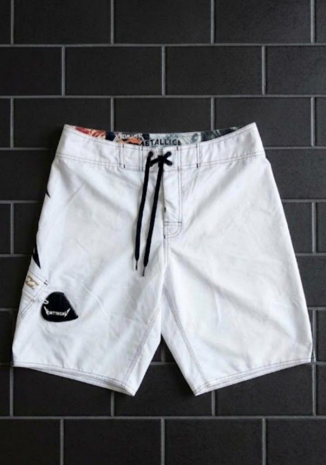 Billabong X Metallica (Category: Swim Trunks & Board Shorts) located in Makati City. Submitted by thrifnsell.jj (Listing ID 1466445289, Image 2). Description: decluttering via jnt only pay now ship now.