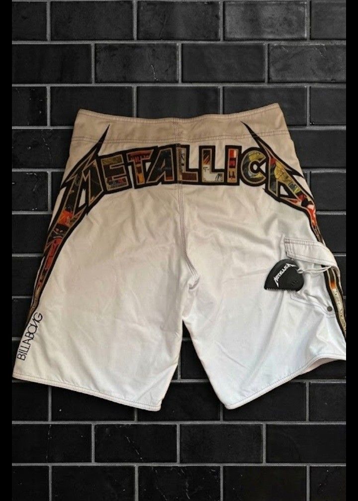 Billabong X Metallica (Category: Swim Trunks & Board Shorts) located in Makati City. Submitted by thrifnsell.jj (Listing ID 1466445289, Image 1). Description: decluttering via jnt only pay now ship now.