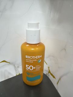 （分類：）位於 。 由 secondbeauty0215 提交（商品編號 1467136103，圖片 1）。簡介： 。