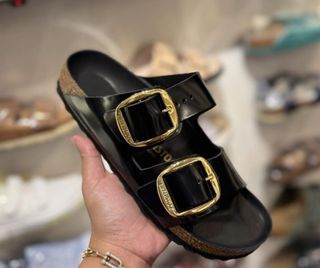 (Category: ) located in . Submitted by miqboutique (Listing ID 1467001528, Image 1). Description: .