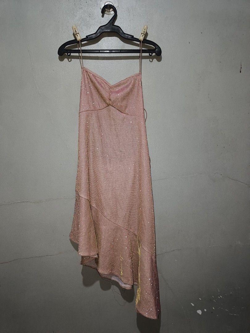 Birthday Dress - Size Small (14x26&31) (Category: Evening dresses & gowns) located in Manila. Submitted by superdex29 (Listing ID 1467076830, Image 1). Description: Used once only for birthday.