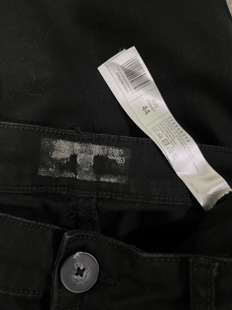 Black Denim Jeans - Terranova (Category: Jeans) located in Manila. Submitted by shopjacqandjill (Listing ID 1467126038, Image 3). Description: 🔖Size is 44 on tag but best fits 34 🔖Back pockets are for design only (not functional) 🔖Flaw: Faded tag only ——————————— 🔆Mop: Bdo/ Bpi/ Gcash 🔆Sf c/o buyer 🔆For meet up: Lrt Bambang (Mercury Drug Store) 🔆Plus handling fee of Php30.