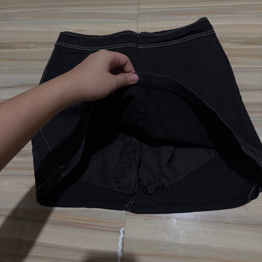 Black denim skort with white contrast stitching (Category: Skirts) located in Mabalacat. Submitted by ilovegyu (Listing ID 1467165833, Image 2). Description: - 29 waist.