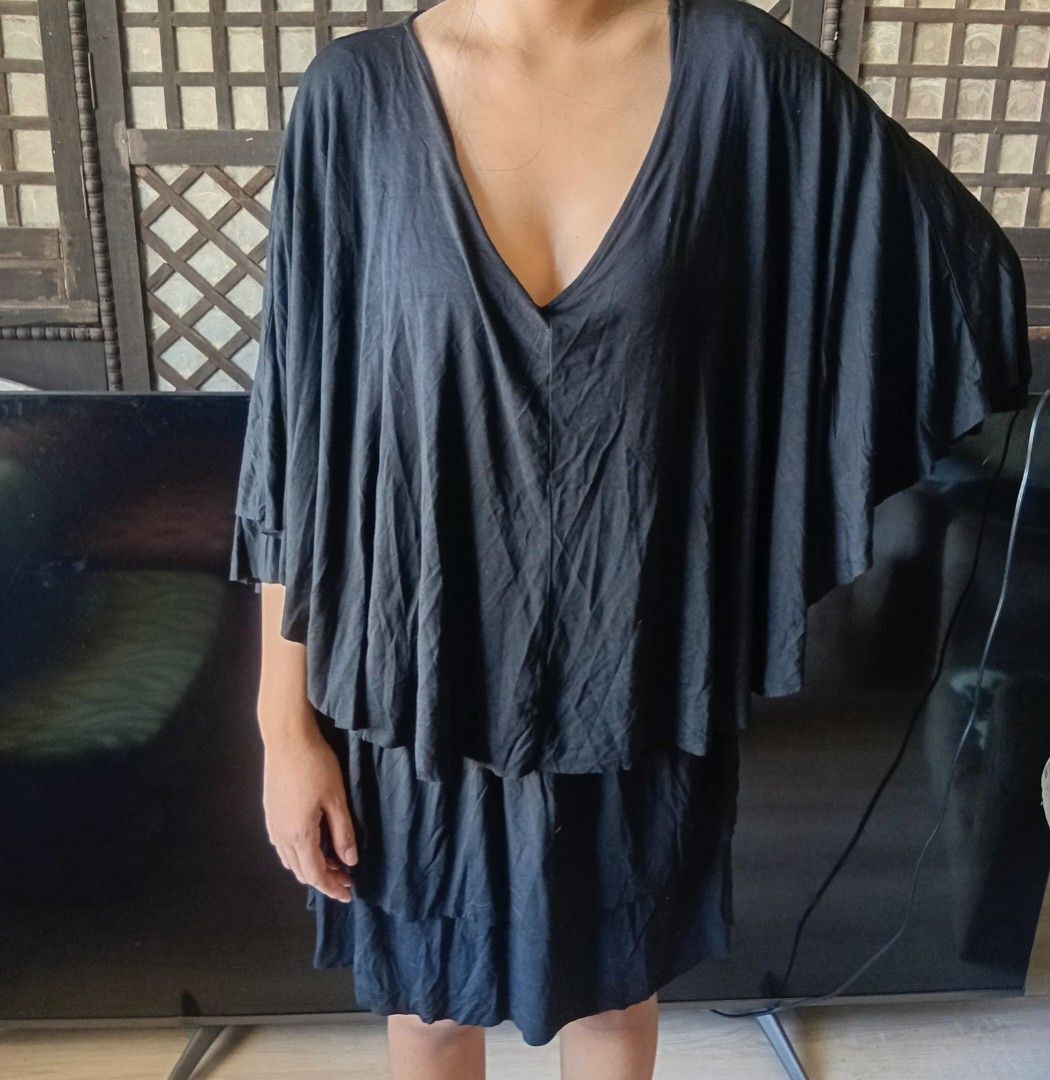 Black Layered Dress (Category: Dresses) located in San Nicolas. Submitted by mar0316 (Listing ID 1466635169, Image 2). Description: mop---gcash/maya/bank transfer payment first before shipping 3 items & above ---free shipping shipping day--- thursday.