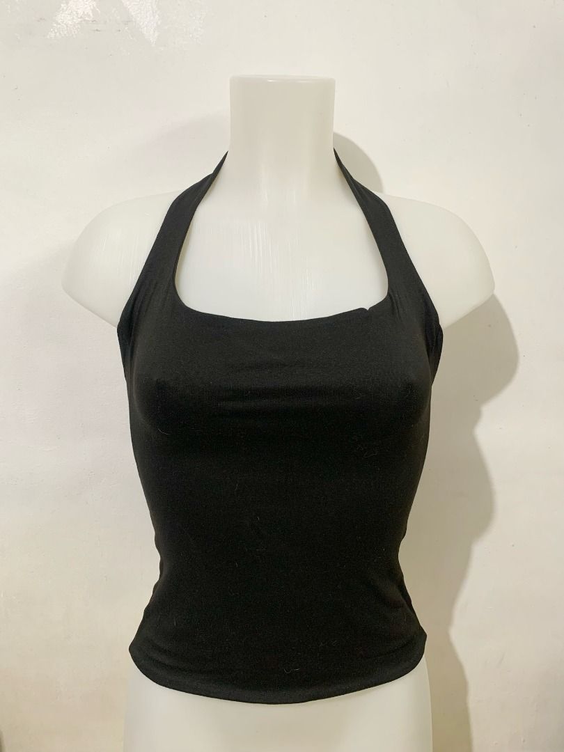 Black Mera Halter Neck Top Size Small to Medium (Category: Others Tops) located in San Pedro. Submitted by kcshops (Listing ID 1467027724, Image 2). Description: Black Halter Neck Top ✨ Size: Fits Small to Medium body frame 💰 Price: ₱150 — negotiable 📍 Location: San Pedro, Laguna 🚚 Delivery: J&T or Lalamove — delivery fee shouldered by buyer 🤝 Meet-up: Southwoods Mall, Biñan, Laguna 📩 Message me for additional photos, measurements or inquiri