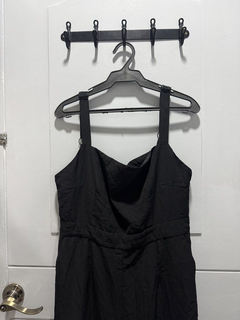 Black Romper XL (Category: Rompers) located in Davao. Submitted by buymyclosetph (Listing ID 1467026719, Image 2). Description: —Length 52 — Bust up to 30 Barely used.