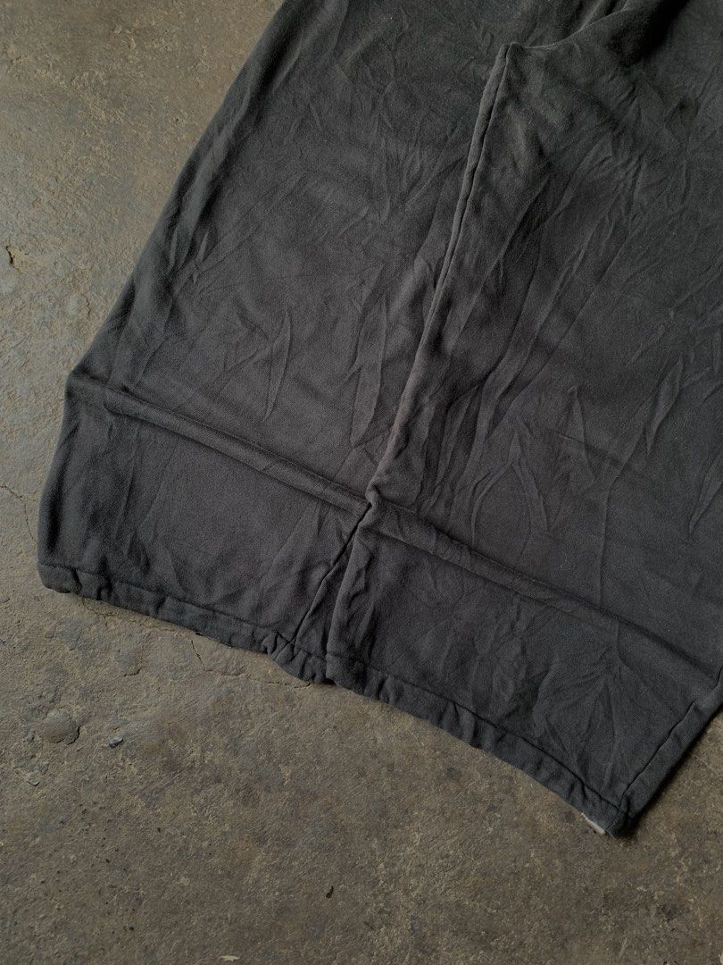 black sweatpants (Category: Other Bottoms) located in Manila. Submitted by _blessmeo (Listing ID 1467073705, Image 2). Description: osfa waist 39 length 16 thigh 11.5 hem quality fabric! adjustable hem no issues .